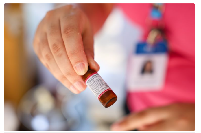 vacina triplice viral Tomaz Silva Ag Brasil Vacina tríplice viral protege contra sarampo, caxumba e rubéola. por Tomaz Silva/Agência Brasil