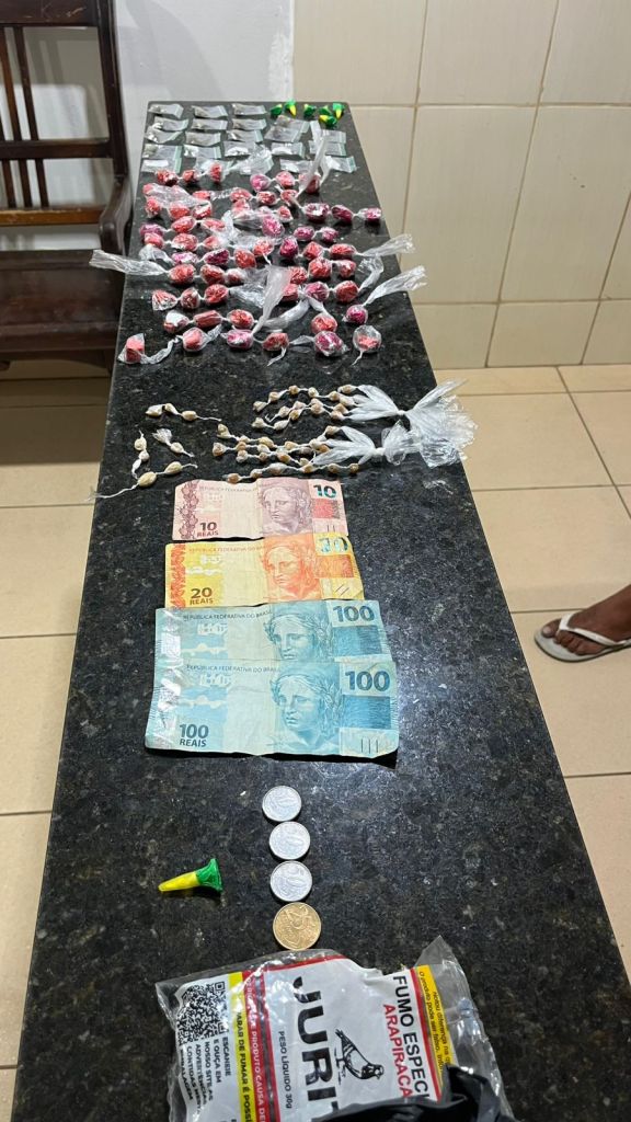 Adolescentes são apreendidos por ato infracional de tráfico de drogas em São Carlos