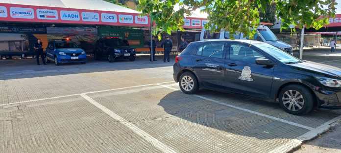 Fiscalização em lojas de celulares é realizada no Centro de São Carlos Fiscalização em lojas de celulares é realizada no Centro de São Carlos