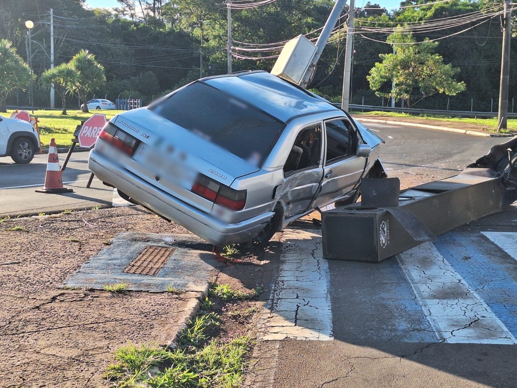 Acidente na rotatória