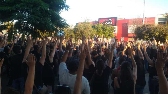 Greve continua em São Carlos: servidores rejeitam proposta da Prefeitura Greve continua em São Carlos: servidores rejeitam proposta da Prefeitura