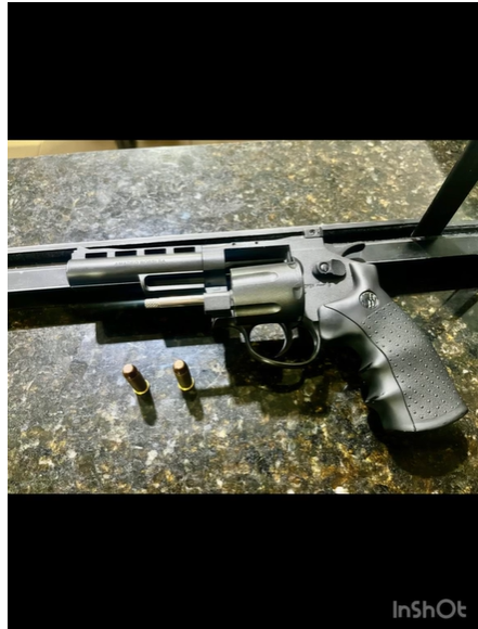 Força Tática prendeu suspeitos de roubo e recuperou pertences Força Tática prendeu suspeitos de roubo e recuperou pertences