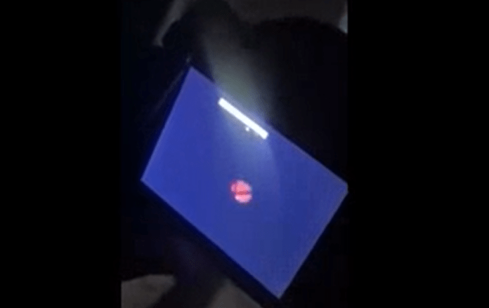 OVNI chama atenção de moradores no Cidade Aracy OVNI chama atenção de moradores no Cidade Aracy