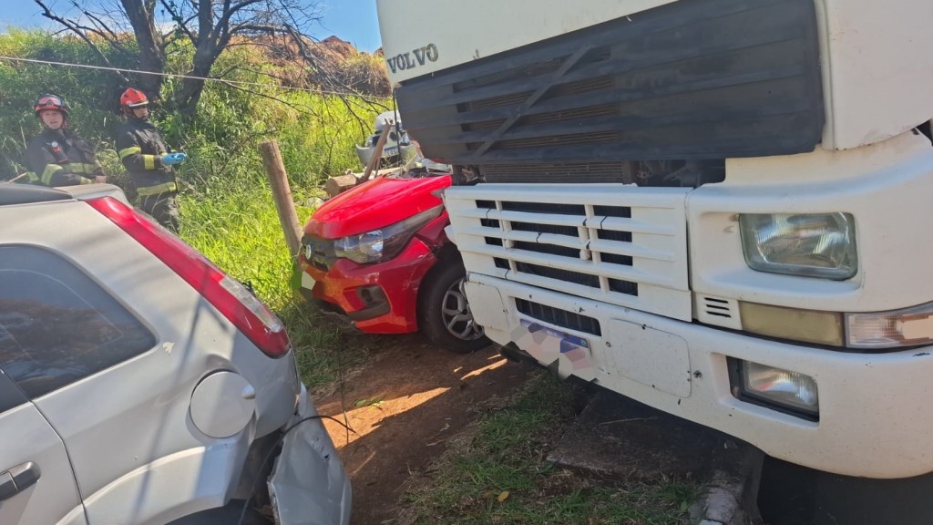 Grave acidente na Bruno Ruggiero