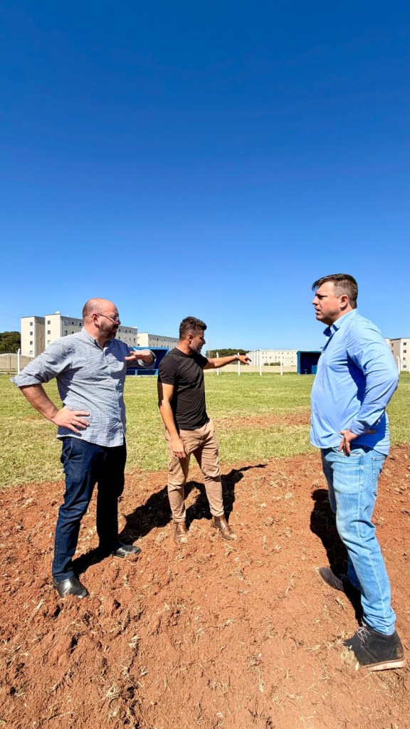 Reformas em praças esportivas