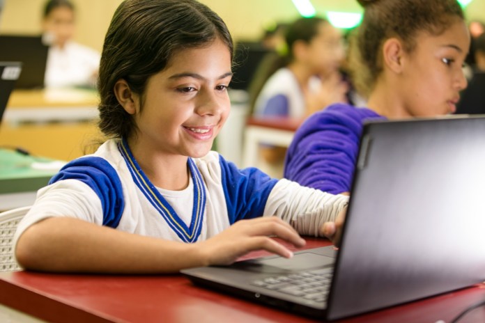 São Carlos aposta em projeto inovador para levar ciência e tecnologia às escolas públicas São Carlos aposta em projeto inovador para levar ciência e tecnologia às escolas públicas