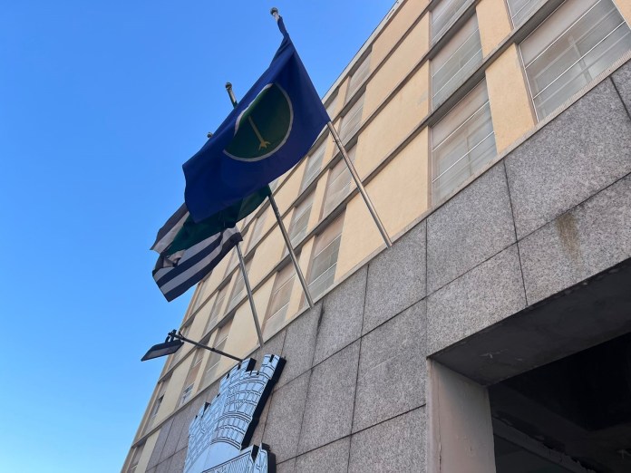 Greve de servidores em São Carlos deve alterar funcionamento de serviços públicos a partir de segunda-feira (12) Greve de servidores em São Carlos deve alterar funcionamento de serviços públicos a partir de segunda-feira (12)