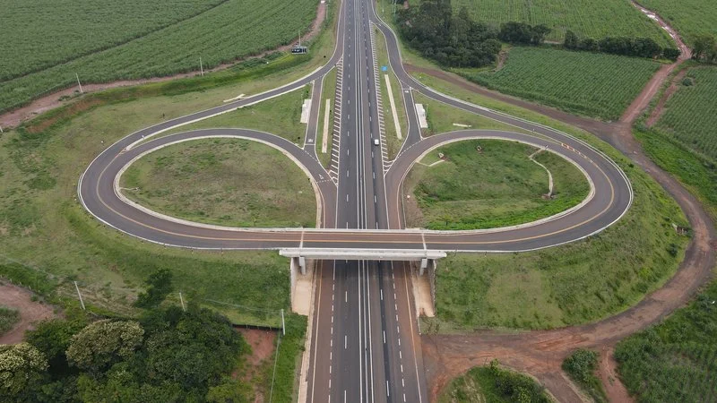 Arteris ViaPaulista informa a implantação de desvio de tráfego na Rodovia SP-318, em São Carlos