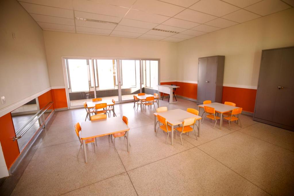 A Prefeitura de São Carlos inaugurou na manhã desta sexta-feira (08/05) o novo Centro Municipal de Educação Infantil (CEMEI) Prof. Silvio Padovan, no bairro Ipê Mirim