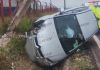 Motorista derruba poste em alça de acesso da WL