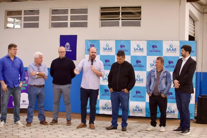 27ca02a4-0162-49c6-9301-4f3dc9a63149 O Serviço Autônomo de Água e Esgoto de São Carlos (SAAE) e a Prefeitura Municipal inauguraram, na manhã desta segunda-feira, 18 de maio, o Centro de Produção, Reservação e Distribuição do Cedrinho, localizado na Avenida Faber, s/nº, esquina com a Rua José Censoni, no Distrito Industrial Miguel Abdelnur.