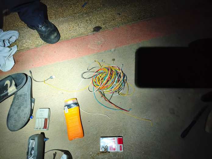 66ec93da-ae61-40a1-a688-327dba5e4eb9 Homem é preso pela Guarda Municipal após furtar fiação elétrica do Ginásio Milton Olaio Filho em São Carlos