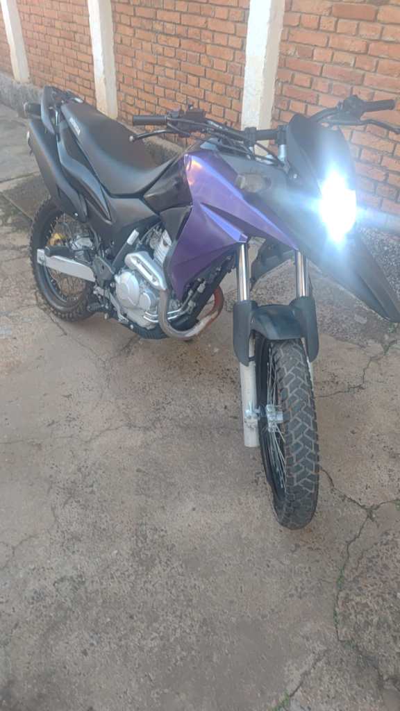 Homem é preso com motocicleta furtada e sinais identificadores adulterados na região