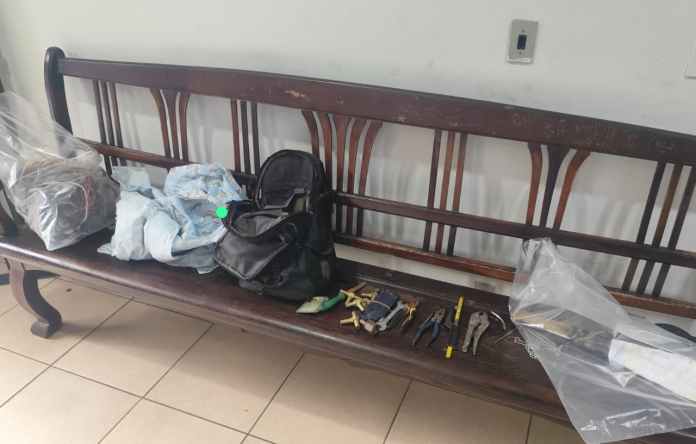 Homem é preso após furtar residência na São Joaquim Homem é preso após furtar residência na São Joaquim