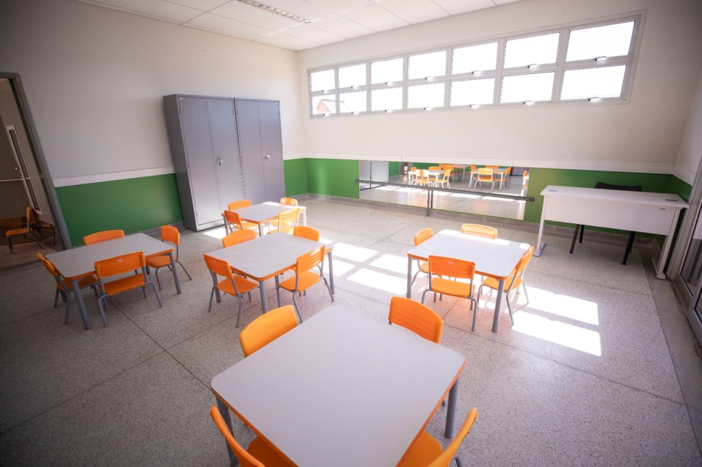 Escola no Ipê Mirim