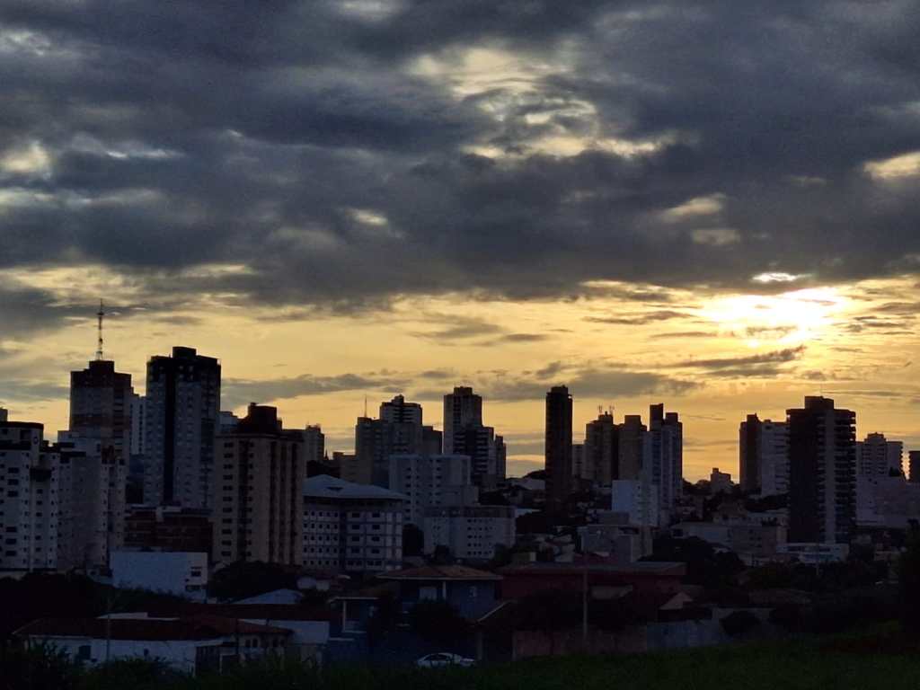 Previsão mostra que temperatura deverá cair em São Carlos nos próximos dias