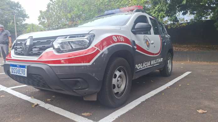 viatura pm cpj Homem é preso em São Carlos por agredir filho autista