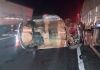 Dois morrem depois de carro capotar e bater em carreta na SP 330