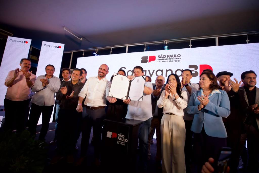 São Carlos saiu fortalecida do encontro realizado na noite de quarta-feira (10), no The Palace Eventos, que reuniu o governador de SP, Tarcísio de Freitas, prefeitos e lideranças da Região Central do Estado.