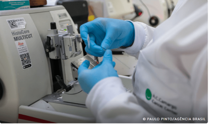 SUS inclui nova terapia para pacientes adultos com leucemia mieloide SUS inclui nova terapia para pacientes adultos com leucemia mieloide