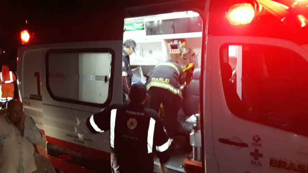 Ciclista fica gravemente ferido após ser atropelado na SP-215, em São Carlos
