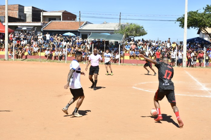 8f5d37f0-edd2-4b77-adcf-01c6b22a9695 A Prefeitura de São Carlos homologou o processo licitatório para a execução das obras de requalificação do Campo do Raspadão, localizado no bairro Cidade Aracy
