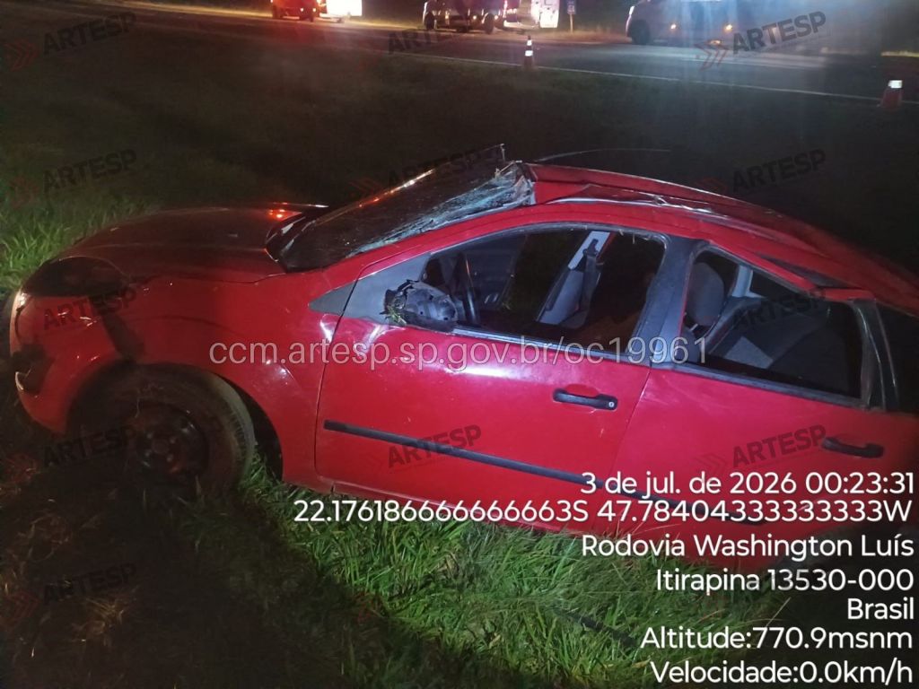 Um grave acidente deixou uma pessoa morta e outras três feridas na noite de quinta-feira (2), na Rodovia Washington Luís (SP-310), em Itirapina.
