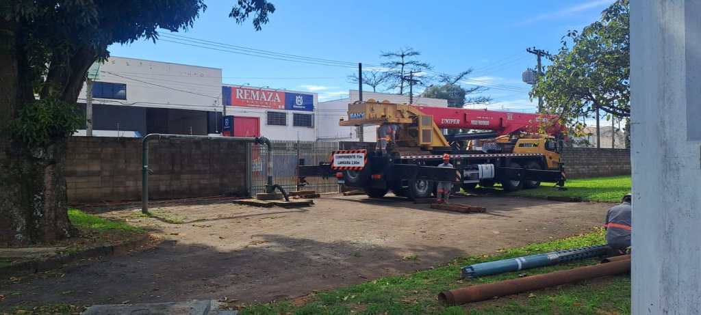 O Serviço Autônomo de Água e Esgoto de São Carlos (SAAE) informa que, nesta quinta-feira, 23 de julho, o Centro de Produção, Reservação e Distribuição Vila Alpes apresentou uma falha no conjunto motobomba submersa do poço tubular profundo, sendo necessária a substituição do equipamento para garantir a continuidade e a segurança da operação.