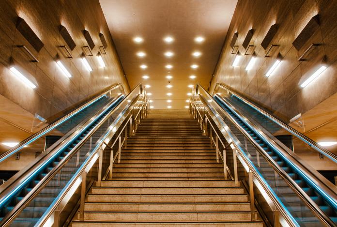 wal_172619-stairs-6777504