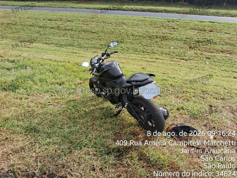 Motociclista de 23 anos morreu após acidente no km 242 da Rodovia Washington Luís, em Ibaté. Trecho apresenta lentidão e bloqueio parcial.