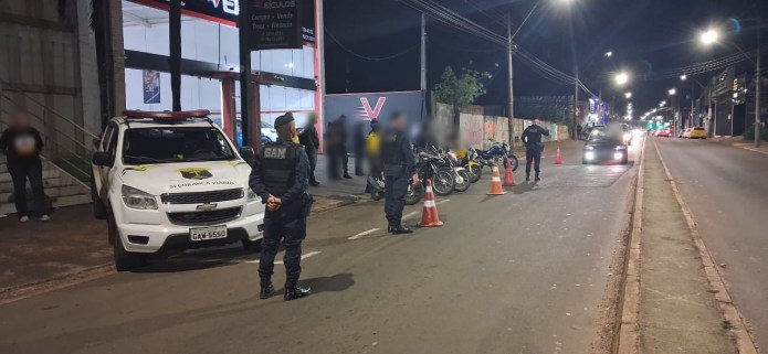 Operação contra motos barulhentas termina com apreensões e várias autuações em São Carlos