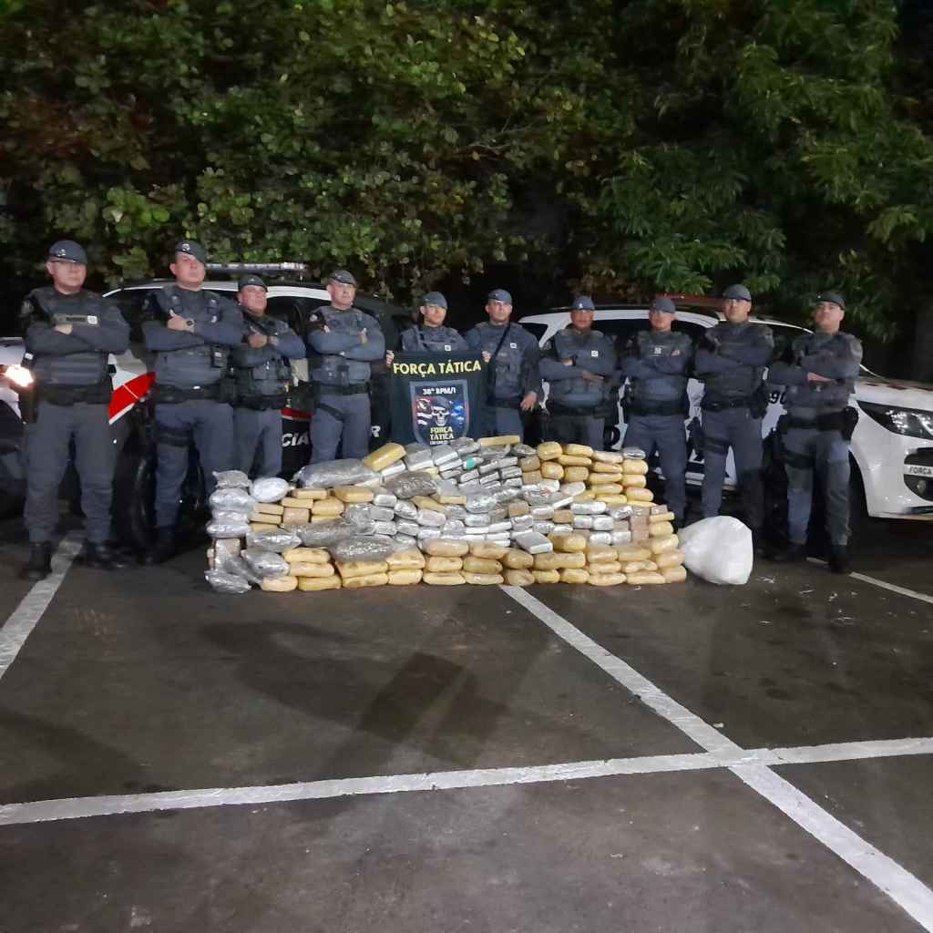 Até 300 kg de drogas e R$ 2 milhões: PM faz grande apreensão em São Carlos