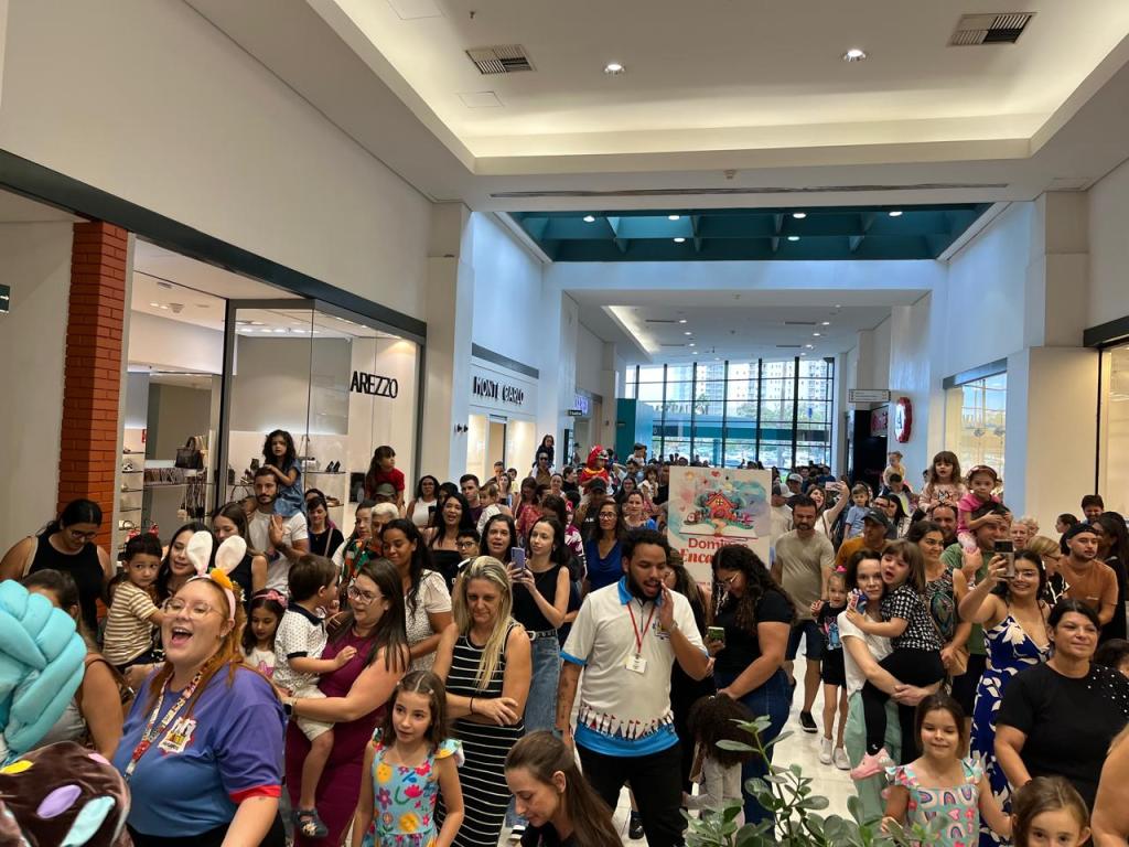 O Shopping São Carlos fechou o primeiro semestre de 2026 com crescimento de 13% no fluxo de visitantes. Empreendimento anuncia novas lojas, restaurantes e uma programação especial até o fim do ano.