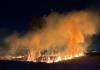 Incêndio de grandes proporções atinge área entre o Azulville II e o Jardim Letícia Incêndio de grandes proporções atinge área de vegetação entre o Azulville II e o Jardim Letícia, em São Carlos, na noite deste sábado (15), e preocupa moradores.