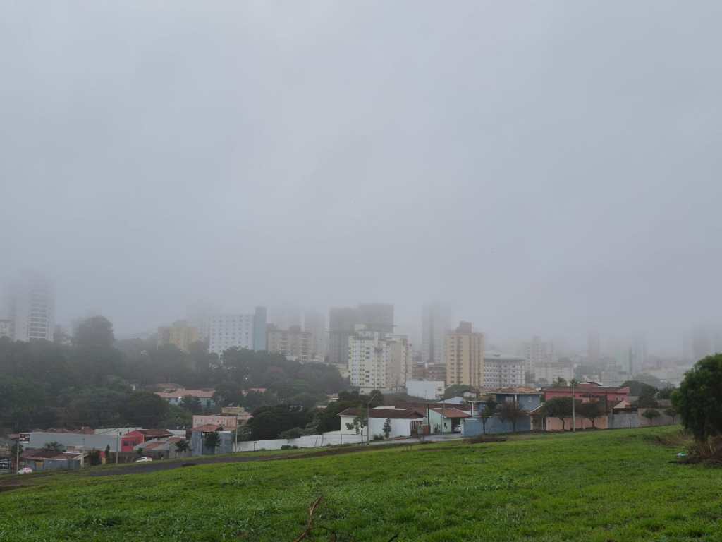 Tempo: semana começa quente, mas reviravolta está a caminho de São Carlos