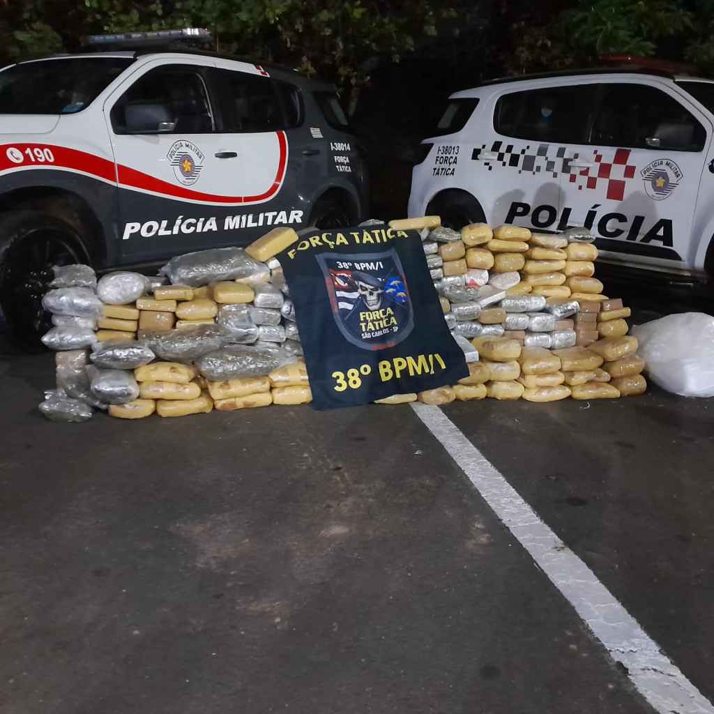 Até 300 kg de drogas e R$ 2 milhões: PM faz grande apreensão em São Carlos