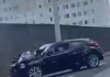Carro colide em muro na Lourenço Inocentini