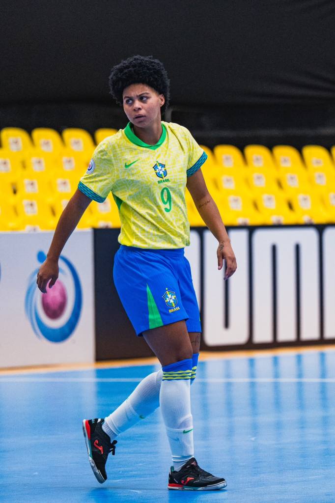 Atleta da ASF São Carlos, Raiara Carioca marcou cinco gols pela Seleção Brasileira e conquistou o Sul-Americano Sub-20 de Futsal Feminino