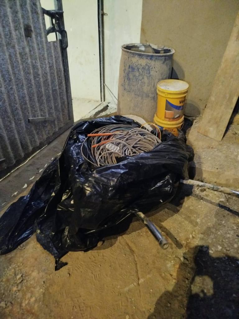 Homem foi preso após furto, ele foi flagrado com uma carriola contendo fios e cabos elétricos retirados de uma obra no centro de São Carlos