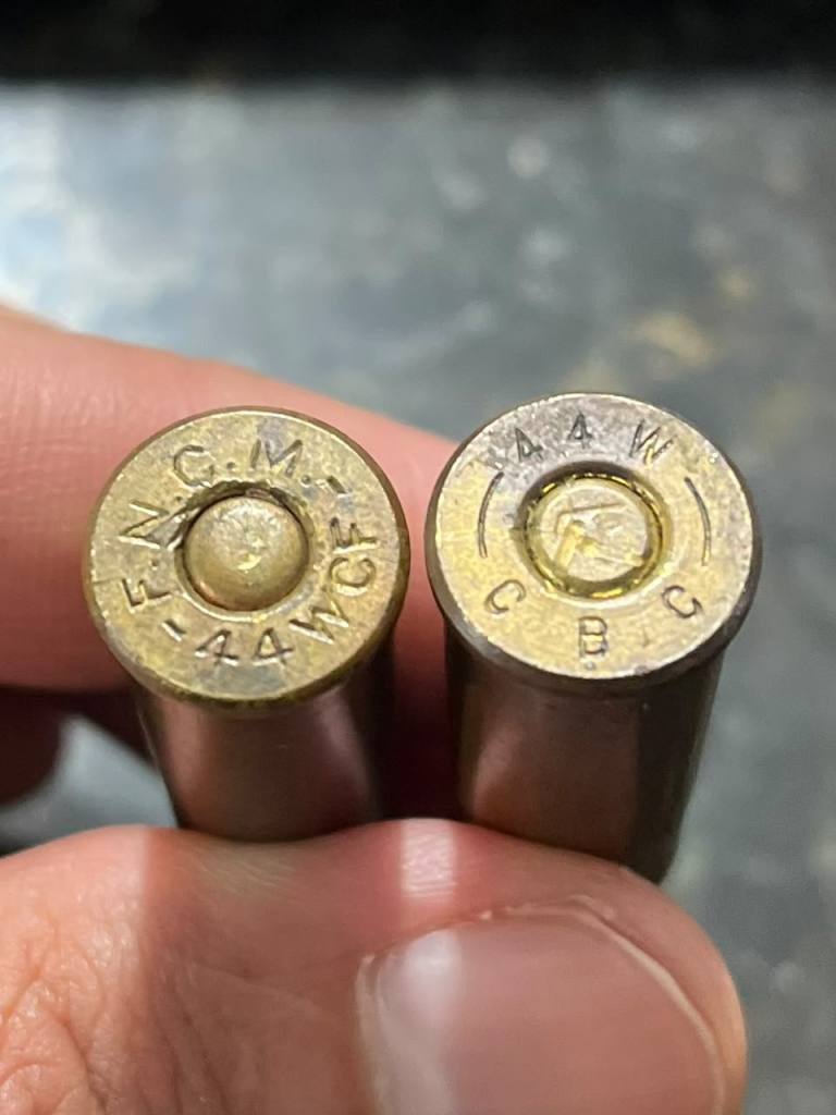 Homem foi preso após ocorrência de violência doméstica no Cidade Aracy 2, em São Carlos. PM apreendeu arma calibre .44 e munições