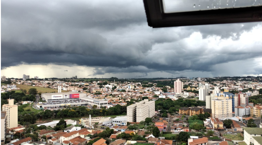 Semana começa com frio e chuva em São Carlos; previsão indica novos temporais nos próximos dias
