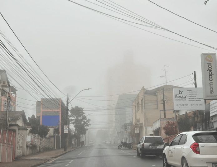 Frio e amanhecer com neblina podem marcar o início da quarta em São Carlos Frio e amanhecer com neblina podem marcar o início da quarta em São Carlos