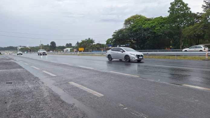 washington luis 1 Chuva e pista molhada exigem atenção na Washington Luís em São Carlos. Veja os pontos com obras, interdições e alterações no trânsito da SP-310