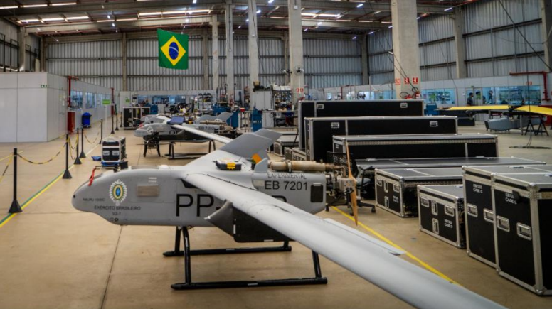 Linha de produção do Nauru 1000C ISTAR na Xmobots