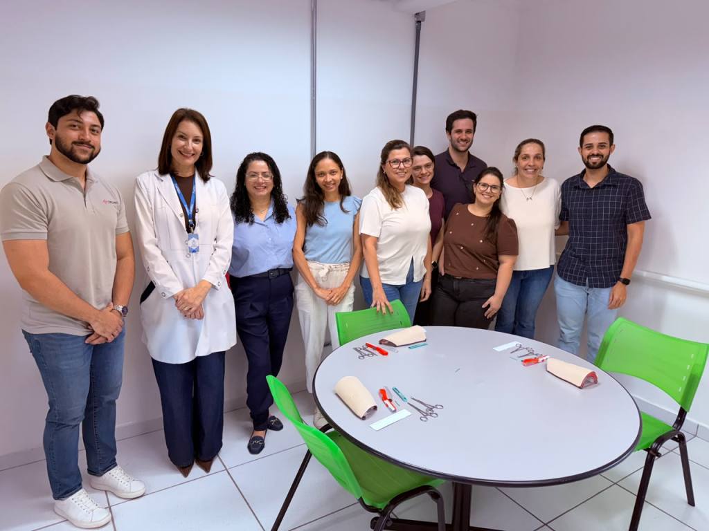 Capacitação de médicos para inserção do implante contraceptivo Implanon pelo SUS no Ambulatório Materno-Infantil de São Carlos