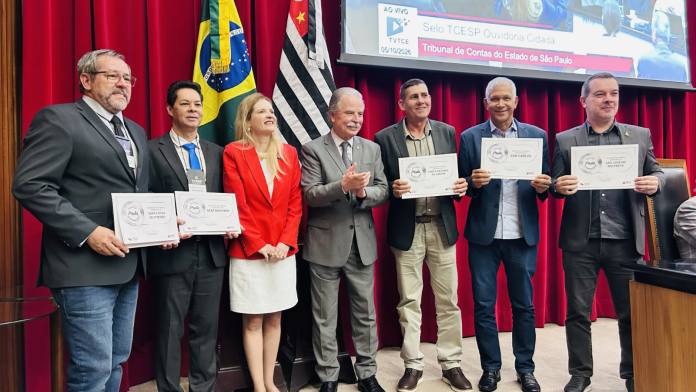 Câmara de São Carlos recebe Selo Prata do TCESP pela atuação da Ouvidoria Câmara de São Carlos recebe Selo Prata do TCESP pela atuação da Ouvidoria