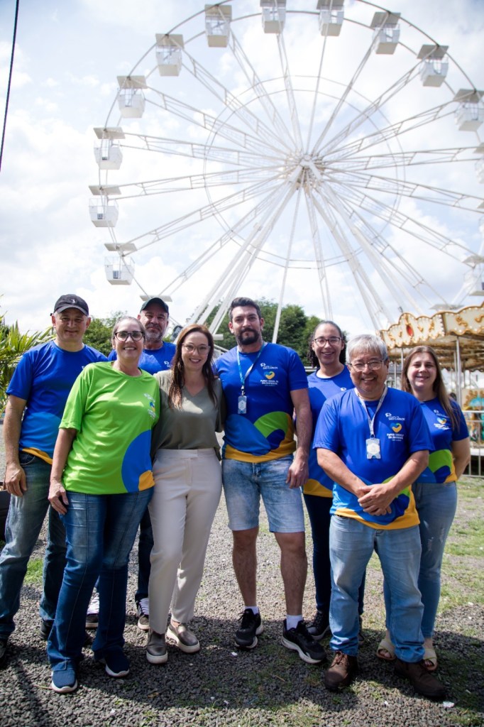 Cerca de 500 crianças participam de tarde especial em parque de diversões de São Carlos
