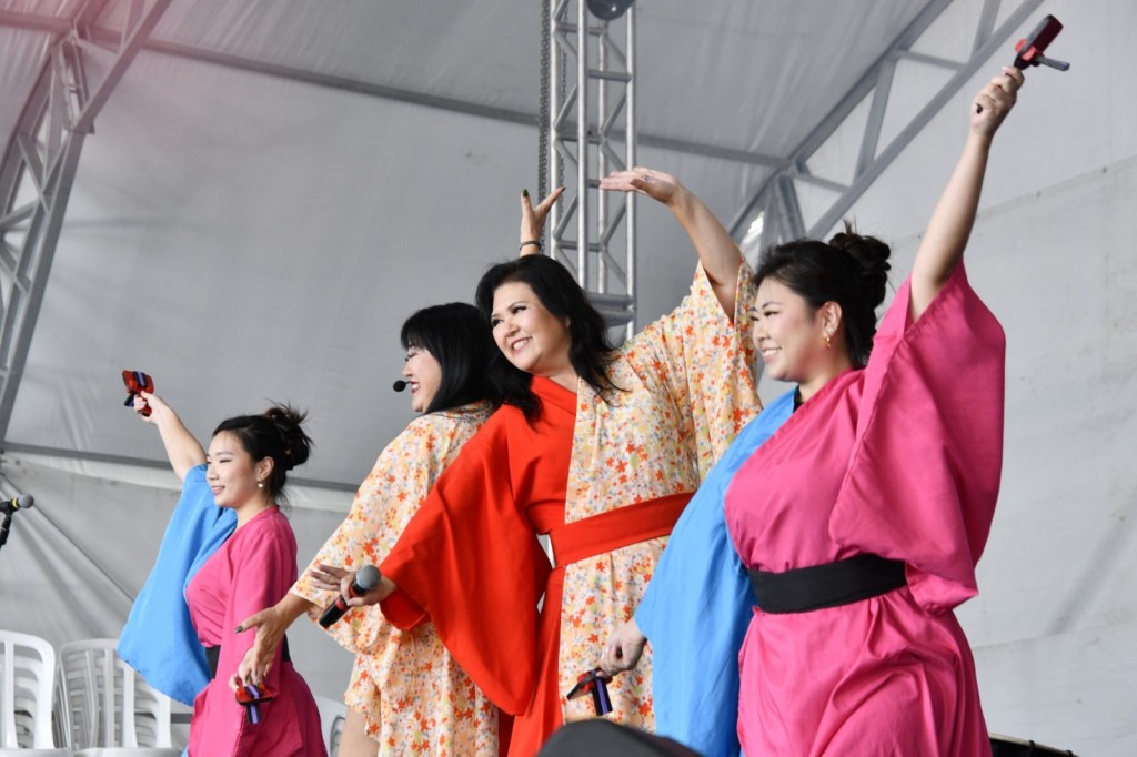 Festival Vale Nihon Matsuri 2026 reúne gastronomia japonesa e coreana, K-pop, taiko e cosplay no Shopping São Carlos.