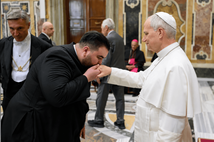 Padre Jonas encontra Papa Leão XIV em Roma: Padre Jonas encontra Papa Leão XIV em Roma: