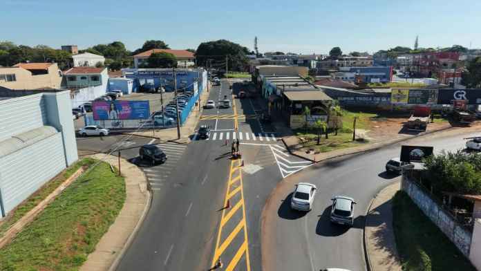 Prefeito Netto Donato libera novo acesso da Rua João Lourenço Rodrigues em São Carlos para melhorar o trânsito na região Sul Prefeito Netto Donato libera novo acesso da Rua João Lourenço Rodrigues em São Carlos para melhorar o trânsito na região Sul